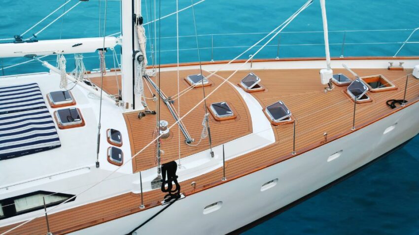 Yachts-for-Sale4
